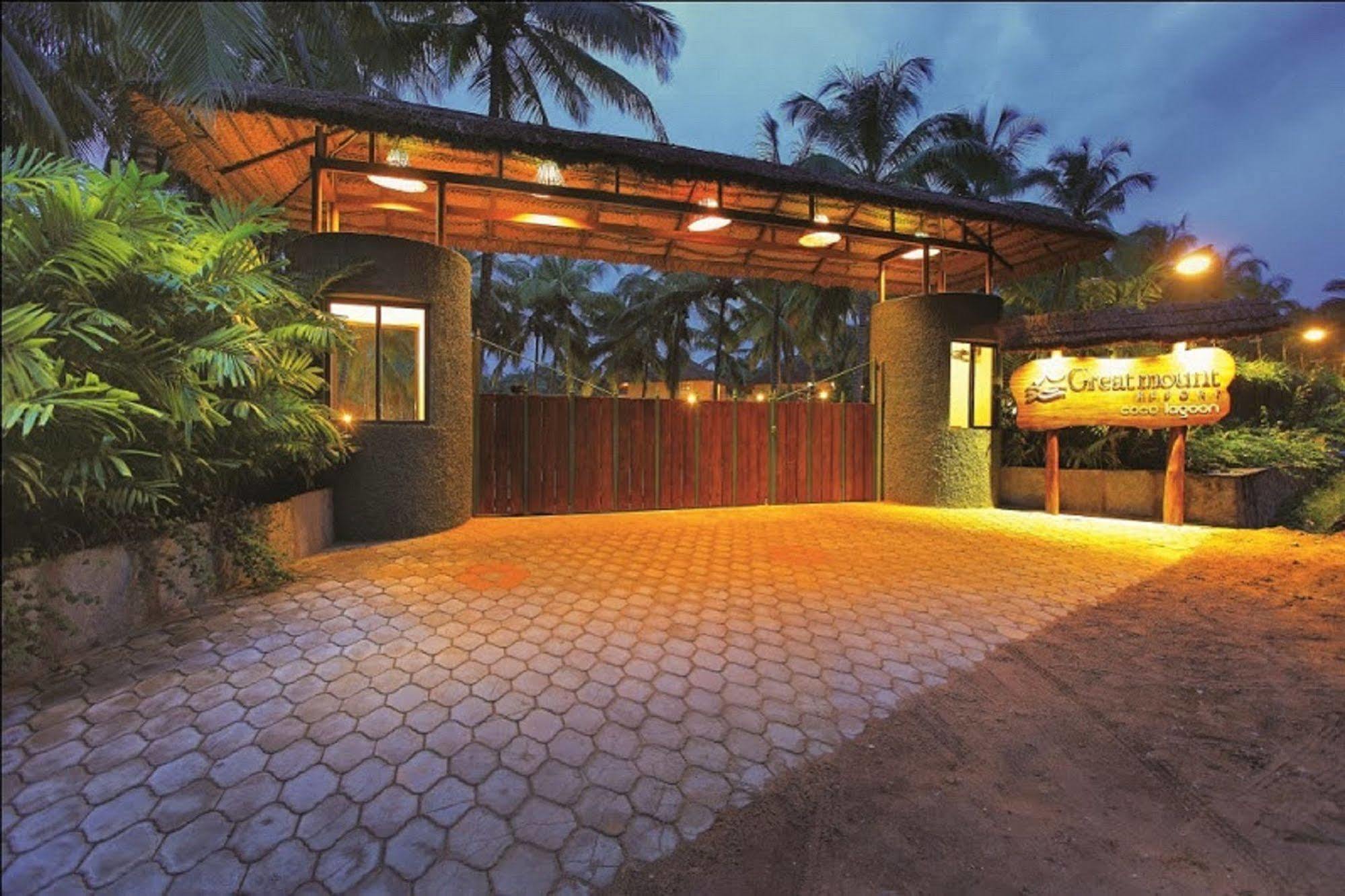 Coco Lagoon By Great Mount Pollāchi Exterior foto